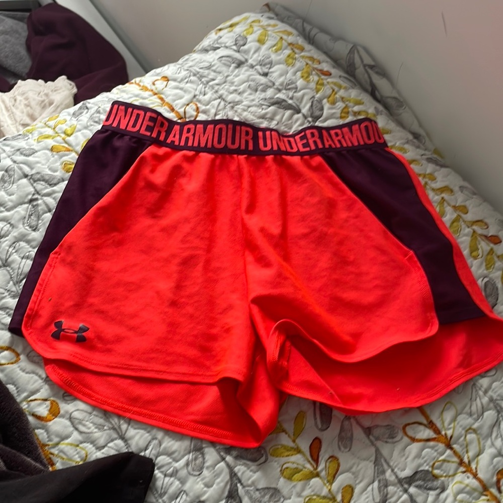Under Armour Loose Fit Short